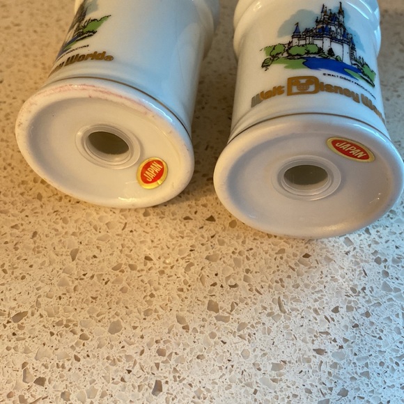 DISNEY ~ VTG Cinderella Castle salt & pepper shakers ~ Walt Disney World - Picture 3 of 3